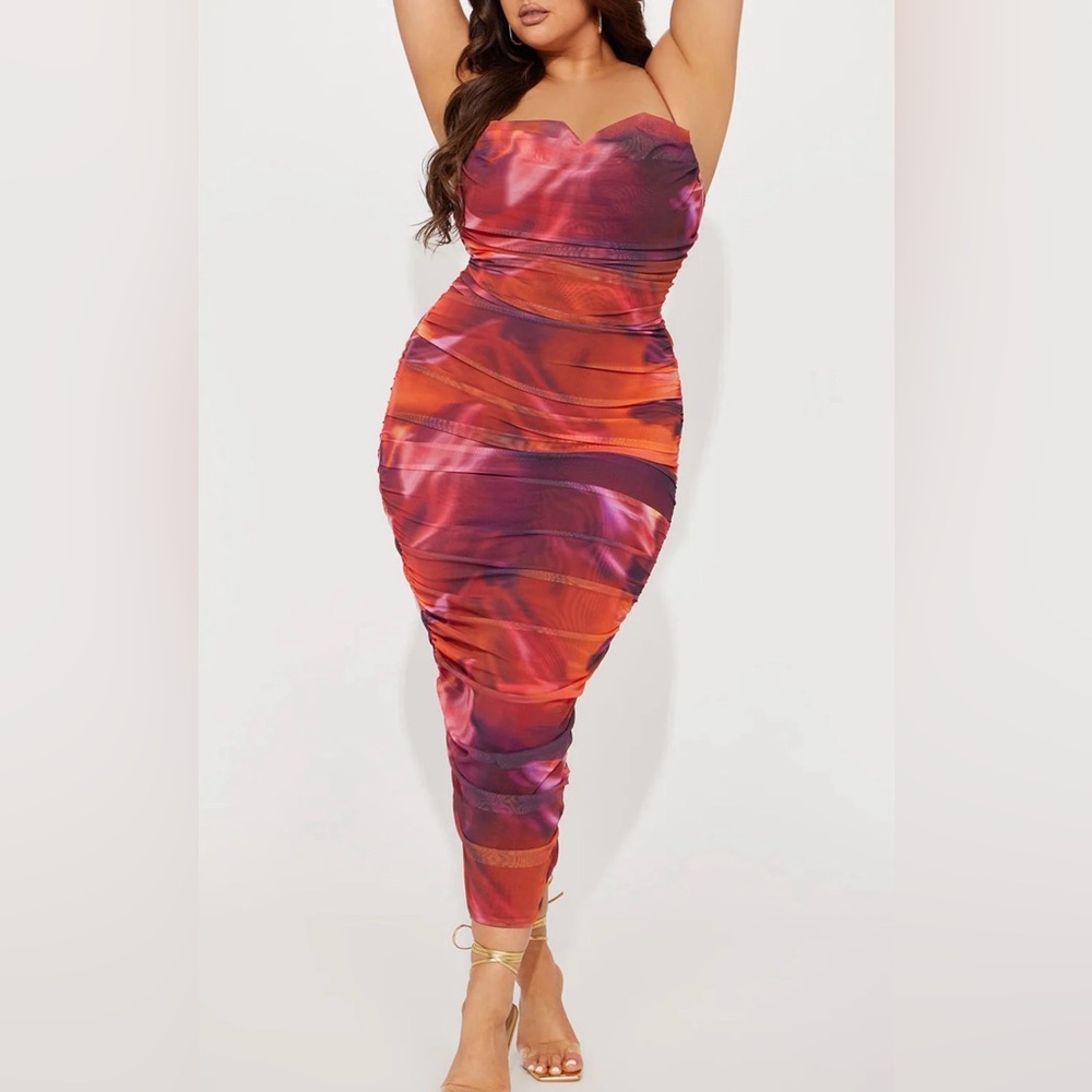 Fashion Nova Strapless Red & Purple Ruched Midi Dress